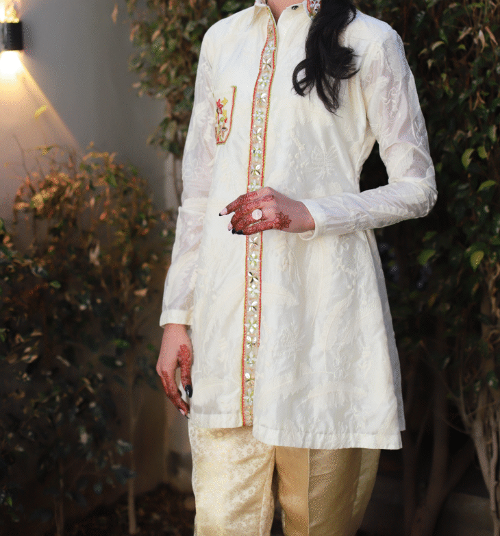 2-Piece Elegant Embroidered Organza Kurta with Gold Brocade Pants