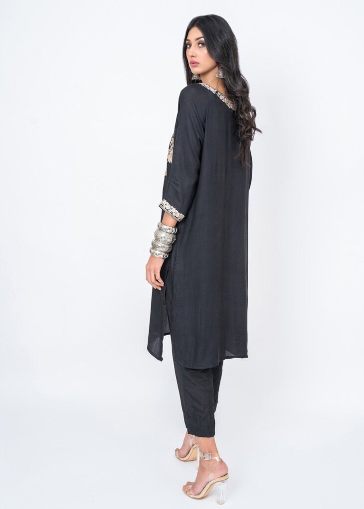 Noir Zari Top - Image 5