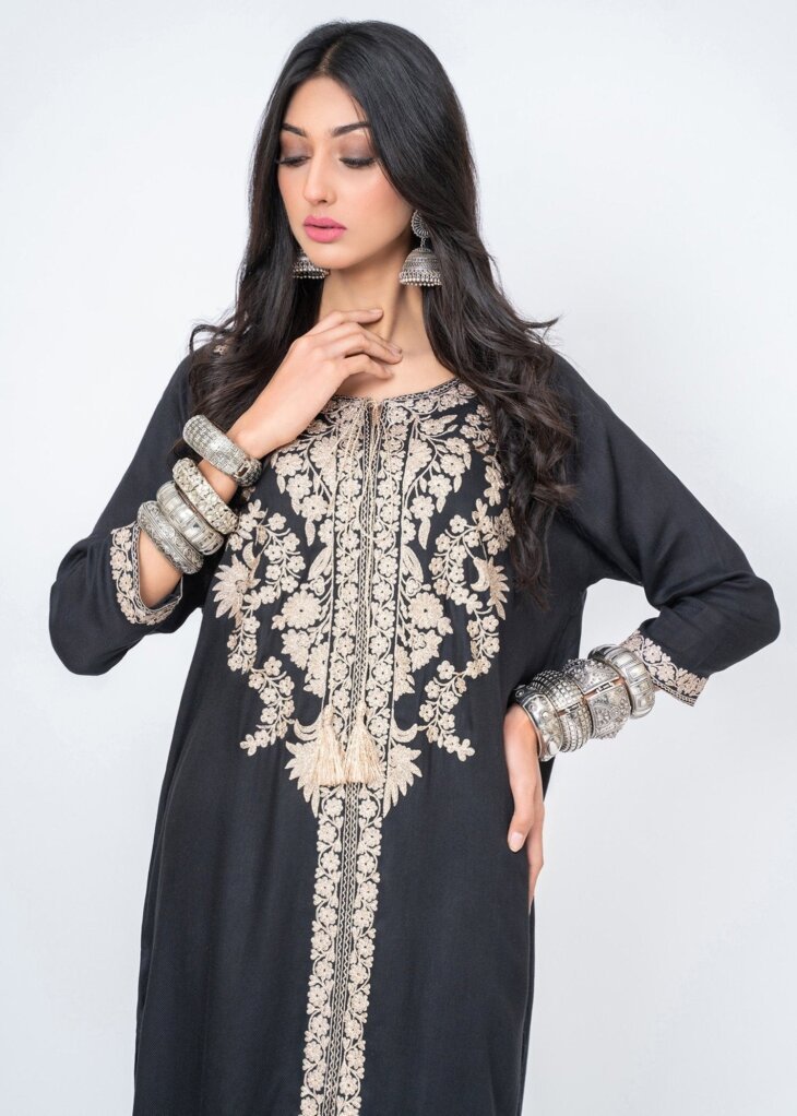 Noir Zari Top - Image 2