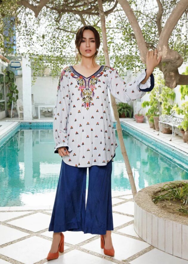 Silk Splash Top