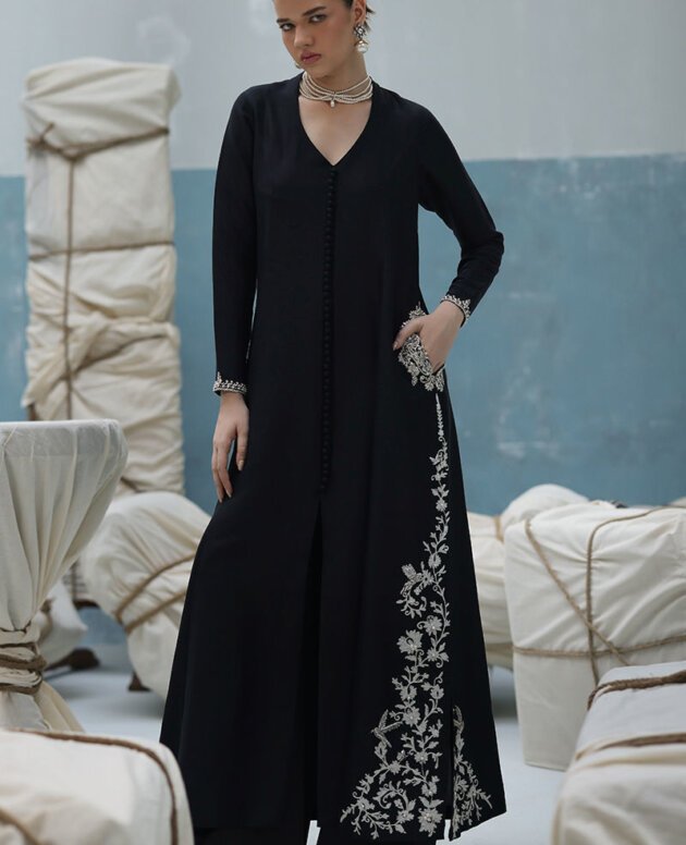 Empress Noir