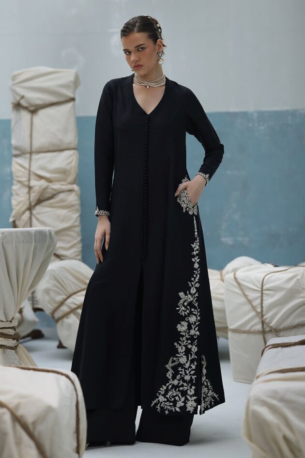 Empress Noir