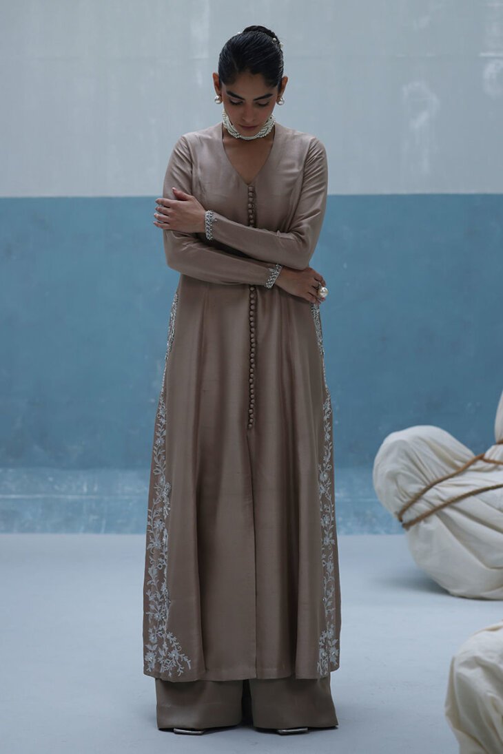 Beige Shimmer - Image 2
