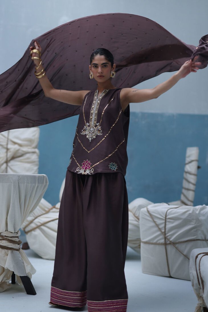 Zari Taupe - Image 3