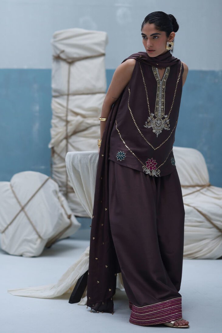 Zari Taupe - Image 5