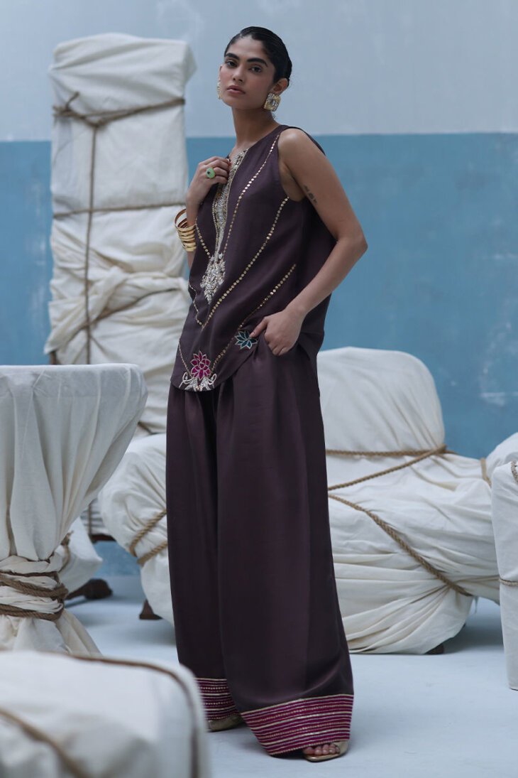 Zari Taupe - Image 2